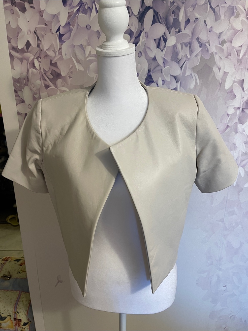 Lamarque genuine leather cropped jacket XS